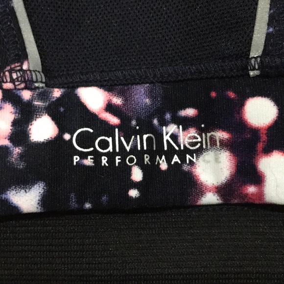 Performance top - Picture 3 of 4